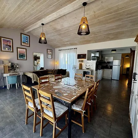 Maison Neuve 3 A St-pierre-d'oleron, Animaux Admis, Parking, Proche *