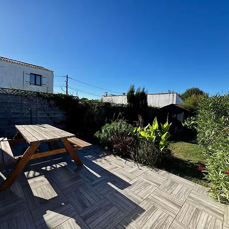 Maison Neuve 3 A St-pierre-d'oleron, Animaux Admis, Parking, Proche Vakantiehuis Saint-Pierre-d'Oleron